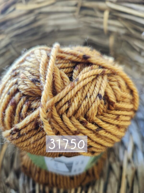 Loyal Tweed 8ply - Image 7