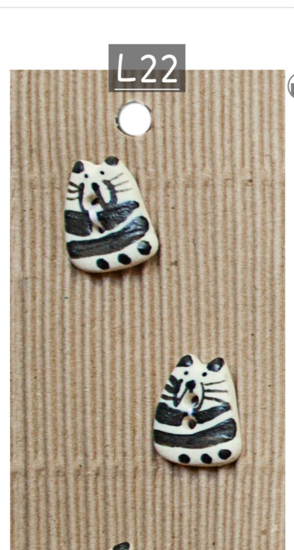 5 buttons per card. Animal themed - Image 2