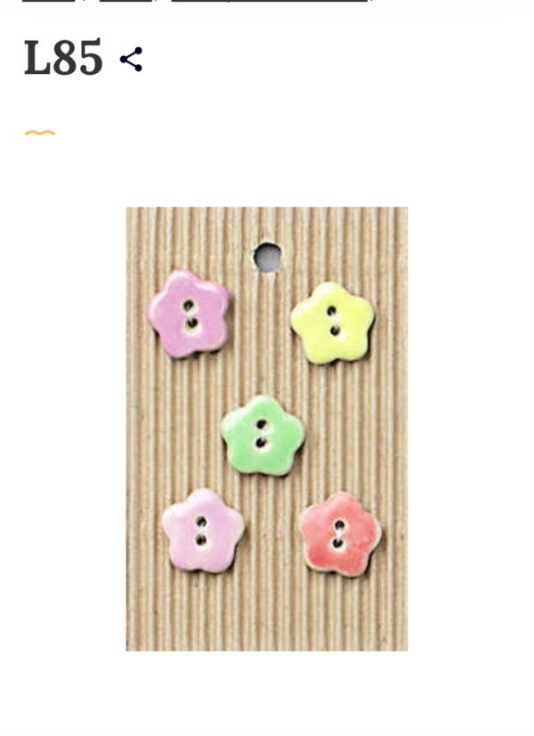 5 Buttons per card. Garden Themed - Image 2